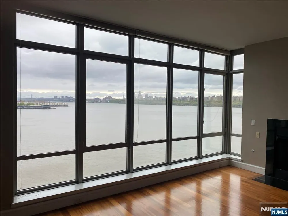 8100 River Road 917 North Bergen, NJ 07047