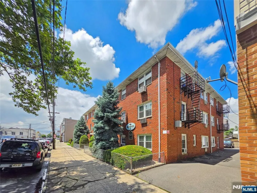 475 Elm Street 3A Kearny, NJ 07032
