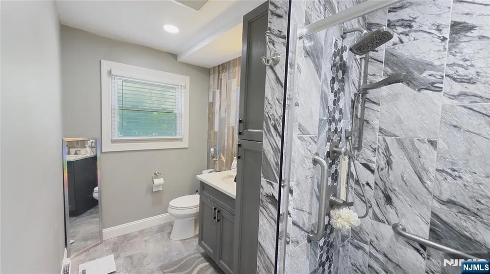 15 Cottage 3A Midland Park, NJ 07432