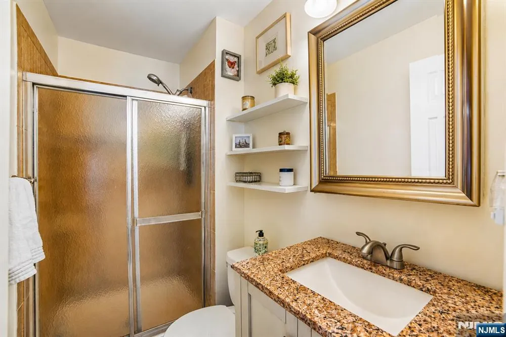 134 Boulevard 9 Passaic, NJ 07055