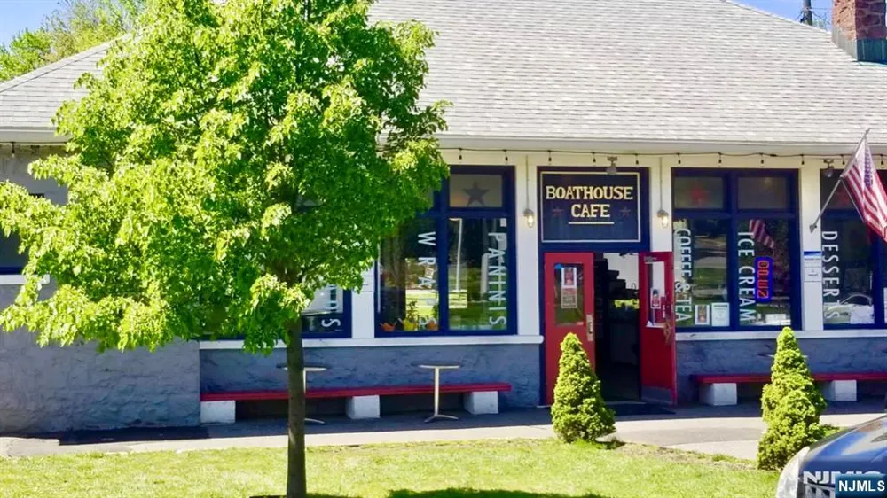 134 Boulevard 9 Passaic, NJ 07055