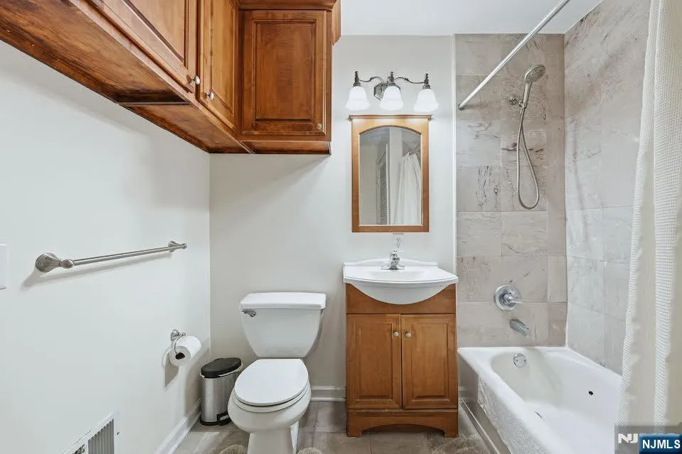 19 Market 205 Paterson, NJ 07501