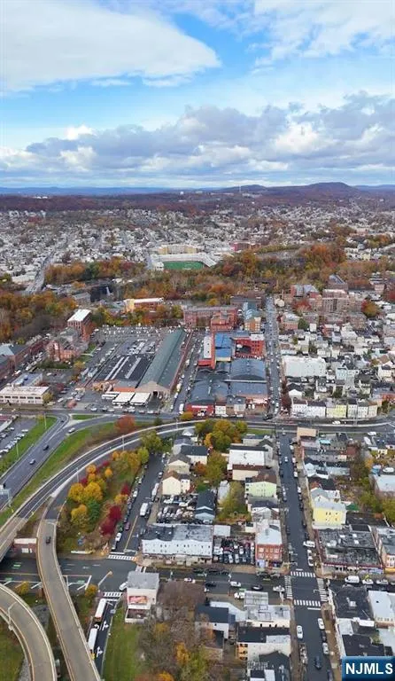 19 Market 205 Paterson, NJ 07501