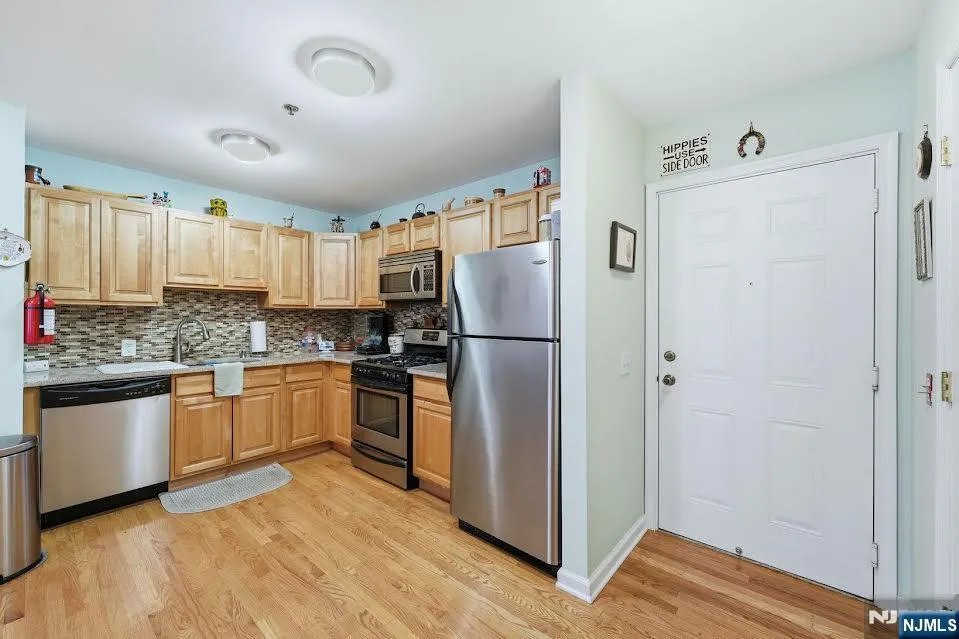19 Market 205 Paterson, NJ 07501