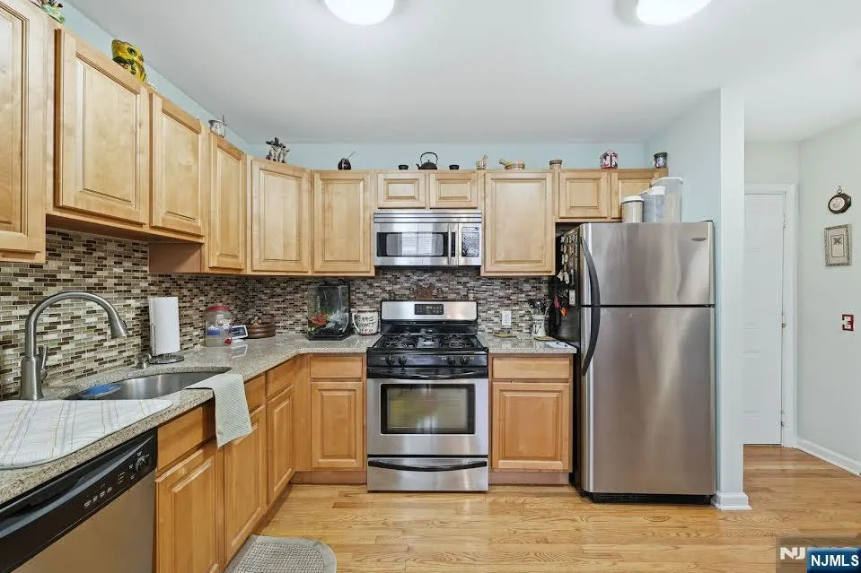 19 Market 205 Paterson, NJ 07501