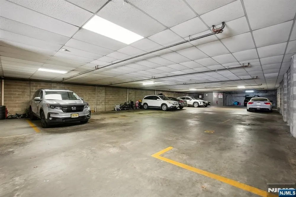 416 68th Street 11 Guttenberg, NJ 07093