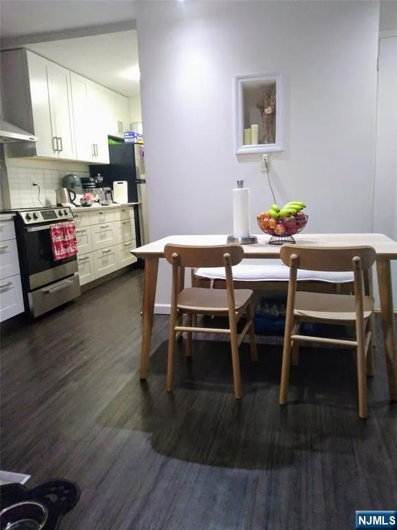 111 Mulberry Street 6J Newark, NJ 07102
