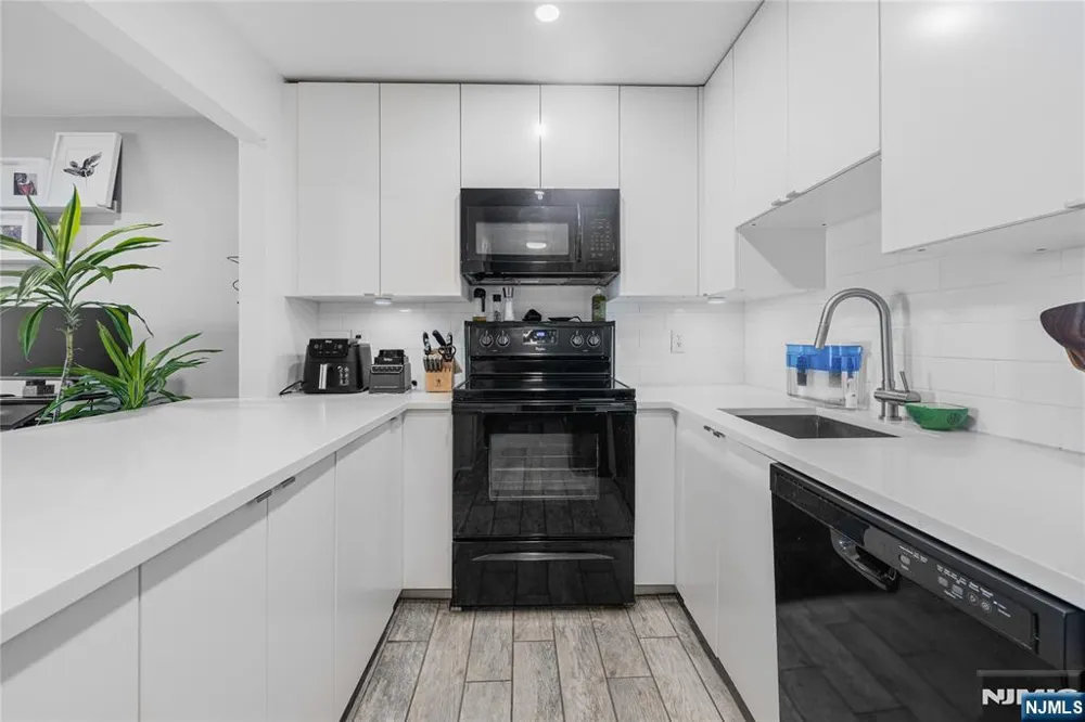 7430 Kennedy Boulevard 304 North Bergen, NJ 07047