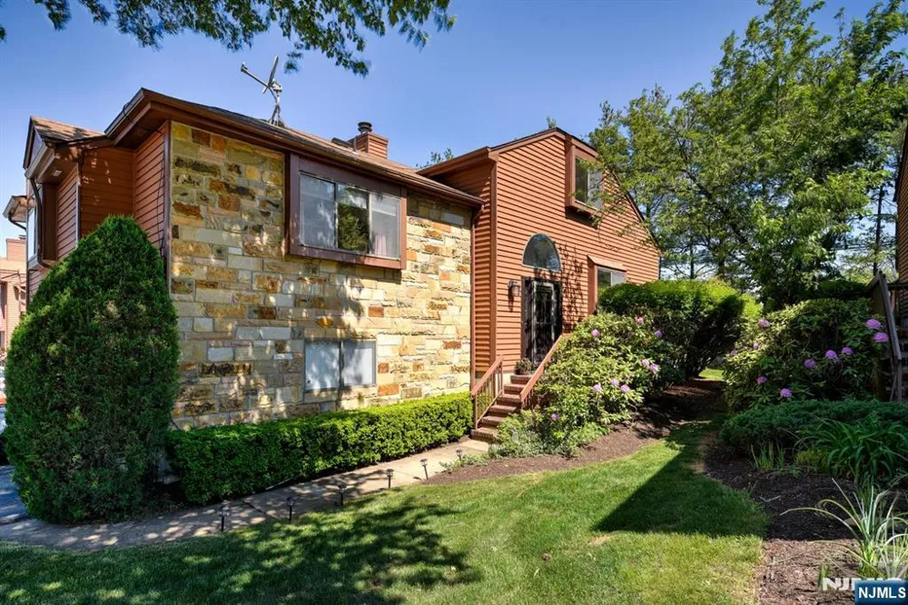 17 Independence Way Rockaway Township, NJ 07866