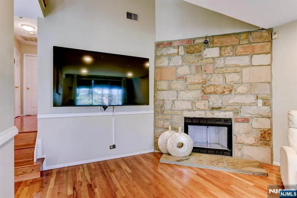 17 Independence Way Rockaway Township, NJ 07866