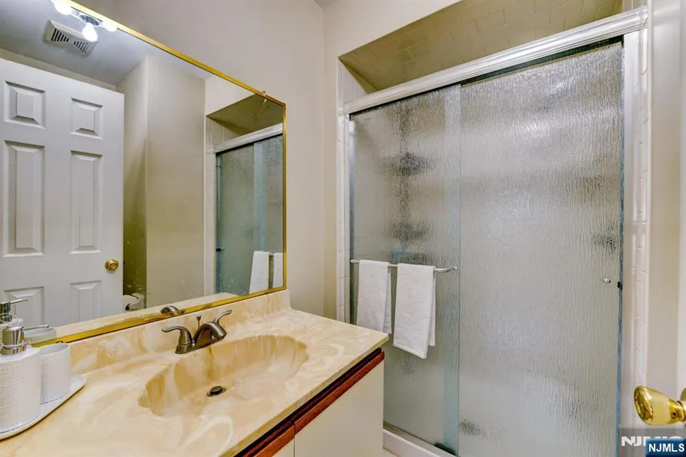 17 Independence Way Rockaway Township, NJ 07866