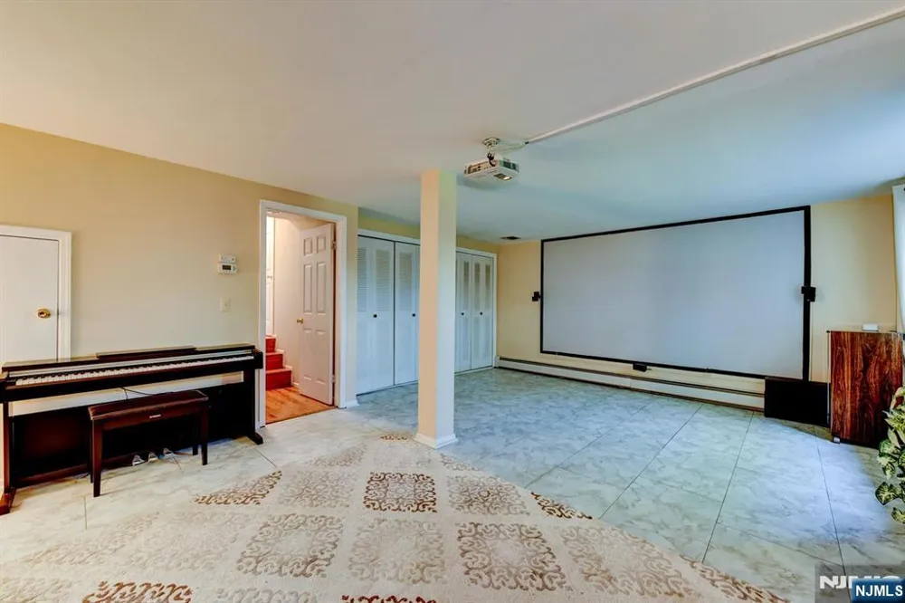 17 Independence Way Rockaway Township, NJ 07866