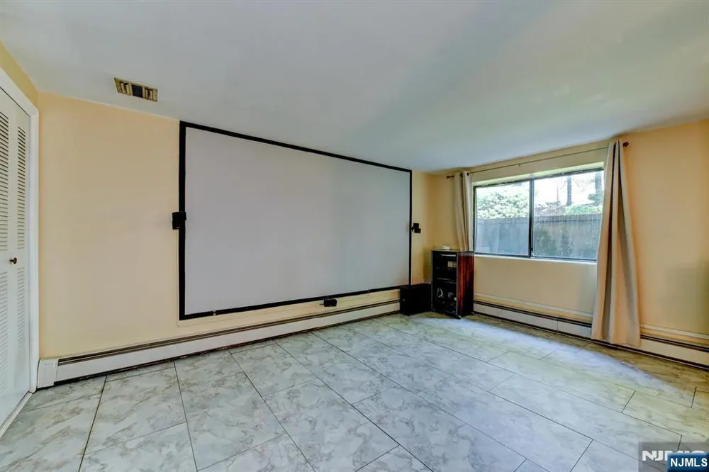 17 Independence Way Rockaway Township, NJ 07866