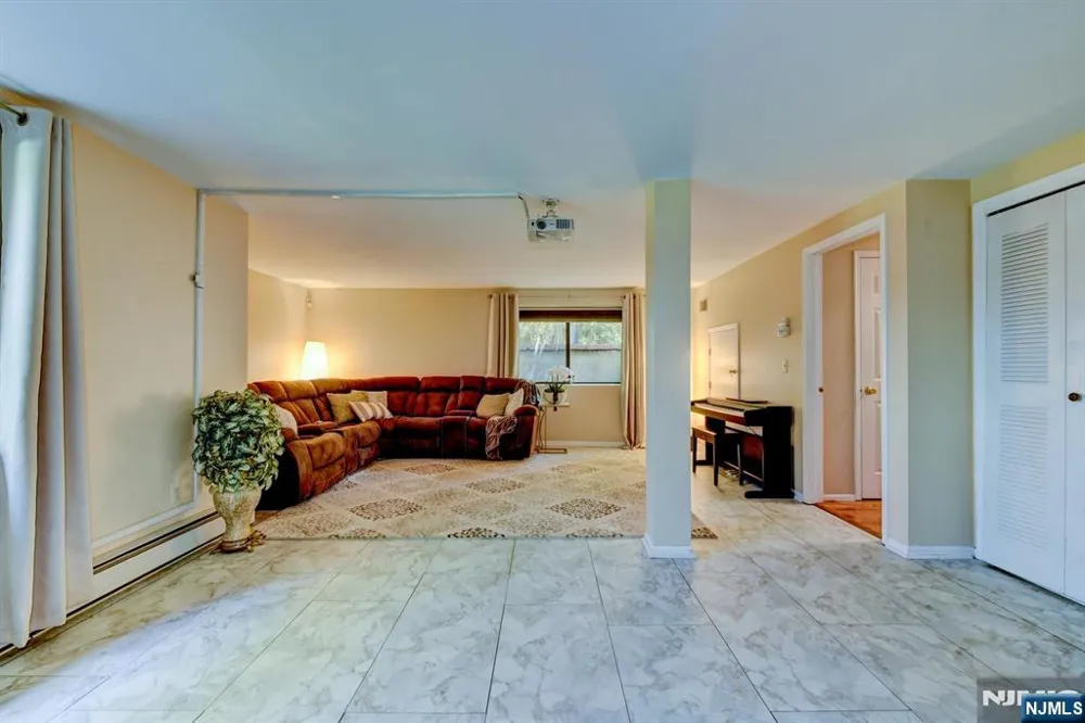 17 Independence Way Rockaway Township, NJ 07866