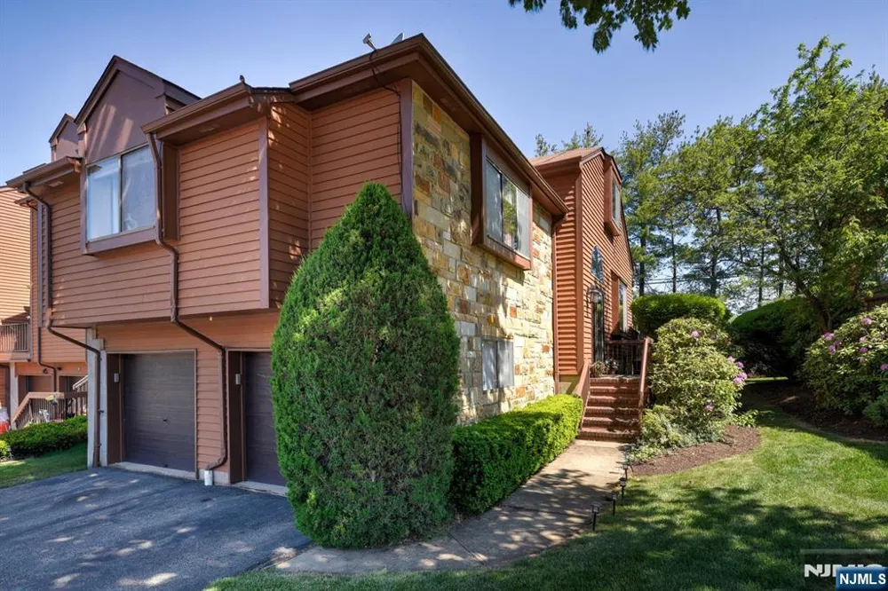 17 Independence Way Rockaway Township, NJ 07866