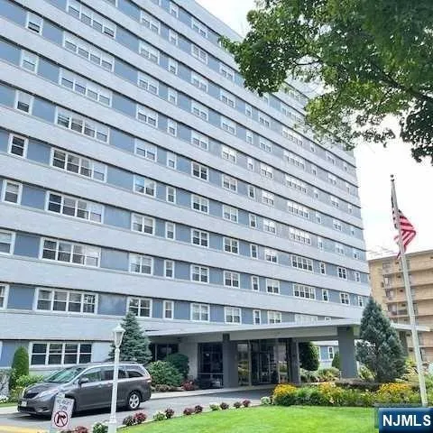 280 Prospect Avenue 11 E
