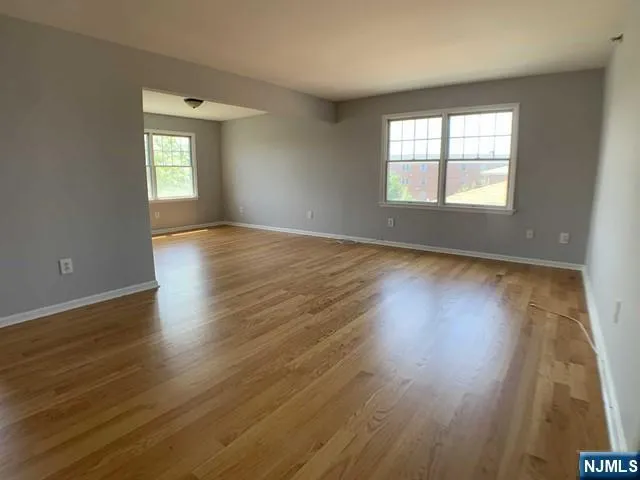 18 Prospect Street 4 Palisades Park, NJ 07650