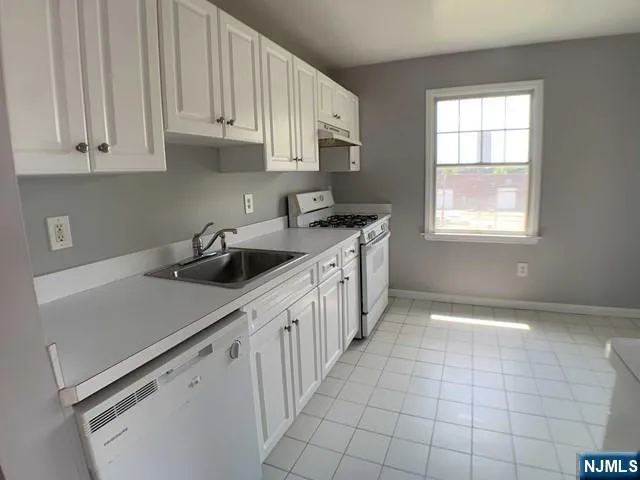 18 Prospect Street 4 Palisades Park, NJ 07650