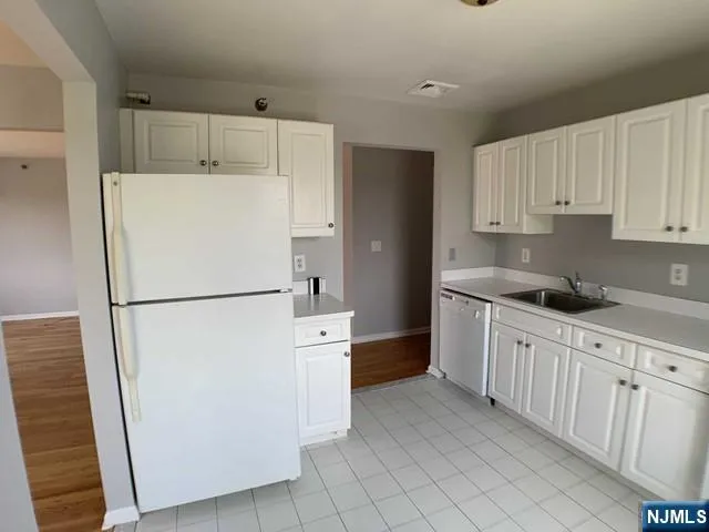 18 Prospect Street 4 Palisades Park, NJ 07650