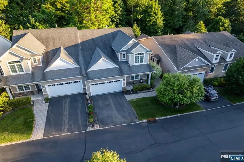 6 Westminster Way Pomona, NY 10970