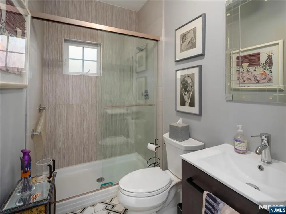 6 Westminster Way Pomona, NY 10970