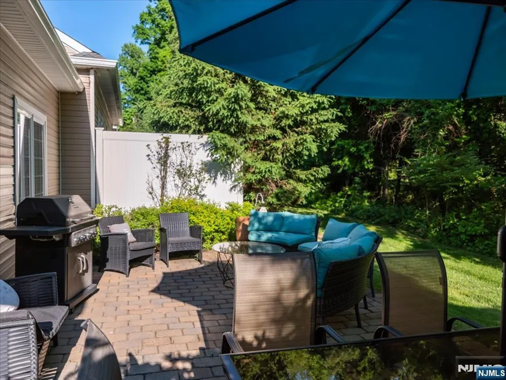 6 Westminster Way Pomona, NY 10970