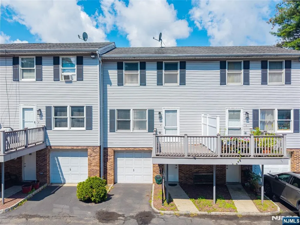 210 Caldwell Avenue 2 Paterson, NJ 07501