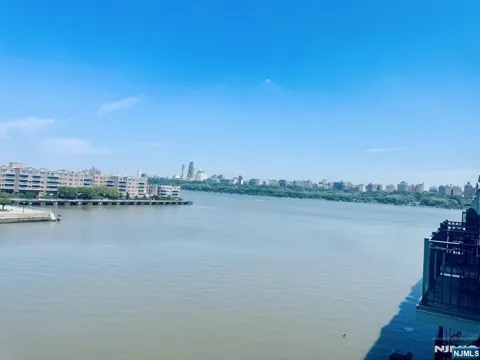340 The Promenade