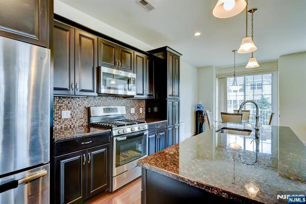 14 Lupine Lane Allamuchy, NJ 07840