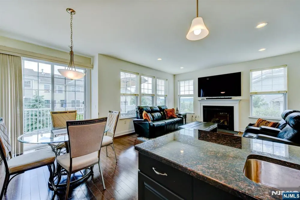 14 Lupine Lane Allamuchy, NJ 07840