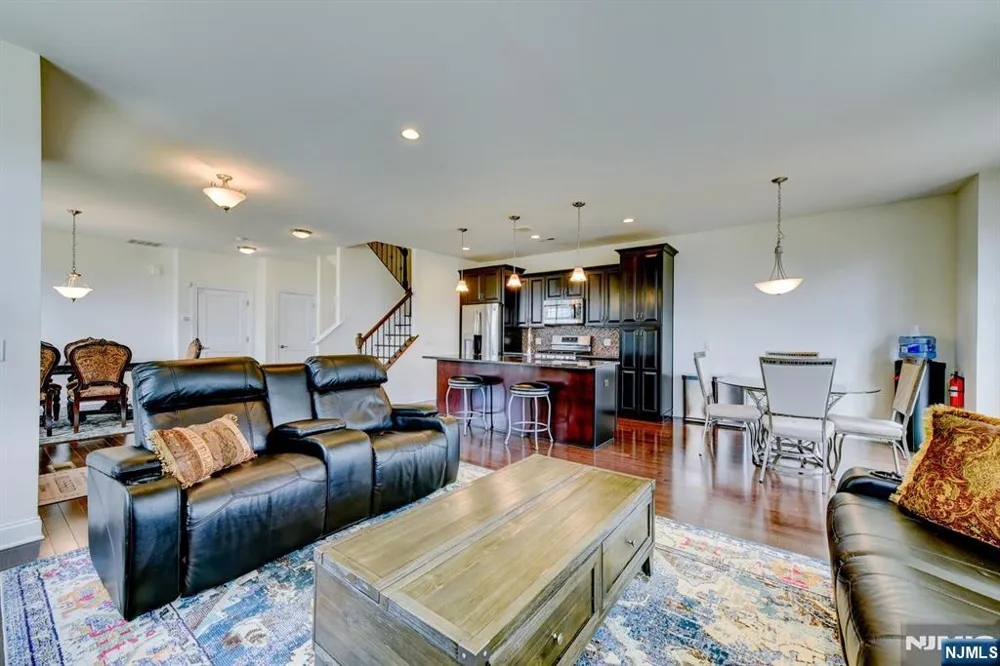 14 Lupine Lane Allamuchy, NJ 07840