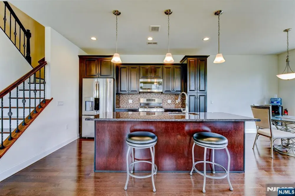 14 Lupine Lane Allamuchy, NJ 07840
