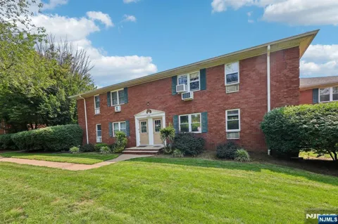 1130 Valley Road 1B