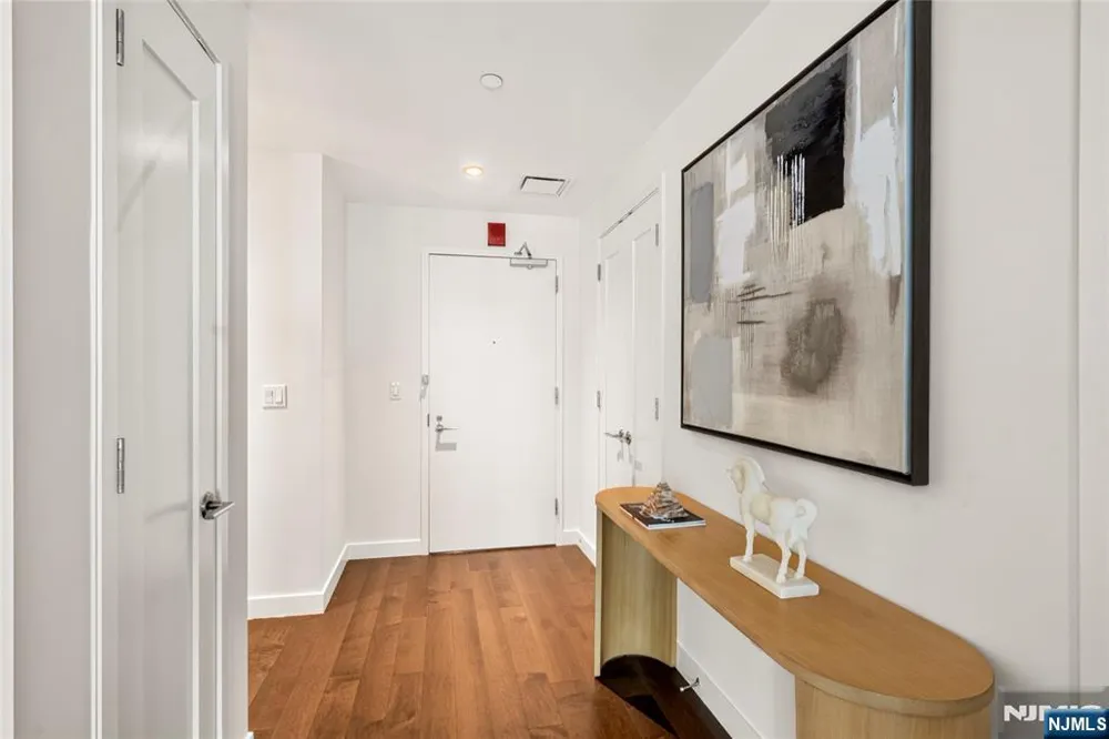 800 Ave At Port Imperial Boulevard 816 Weehawken, NJ 07086