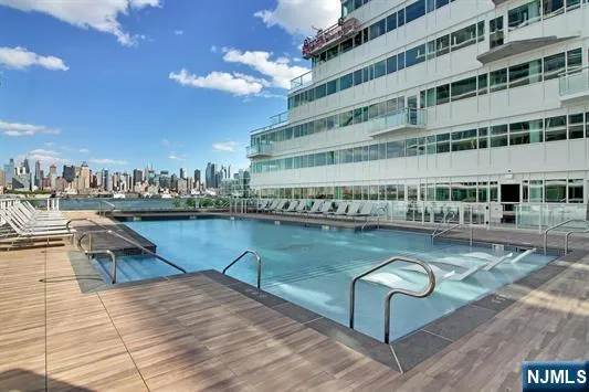 800 Ave At Port Imperial Boulevard 816 Weehawken, NJ 07086