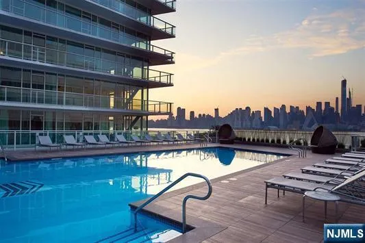 800 Ave At Port Imperial Boulevard 816 Weehawken, NJ 07086