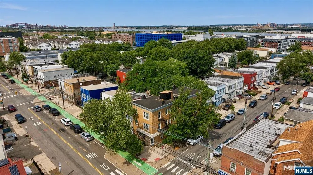 111 Mallory Avenue 2 Jersey City, NJ 07304