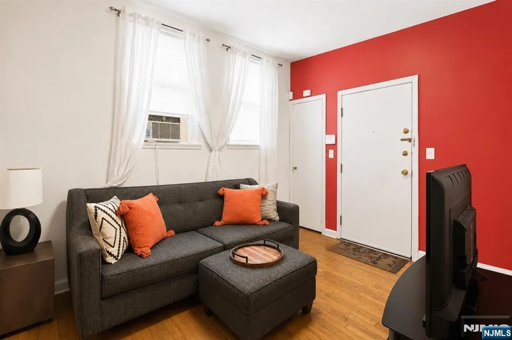111 Mallory Avenue 2 Jersey City, NJ 07304