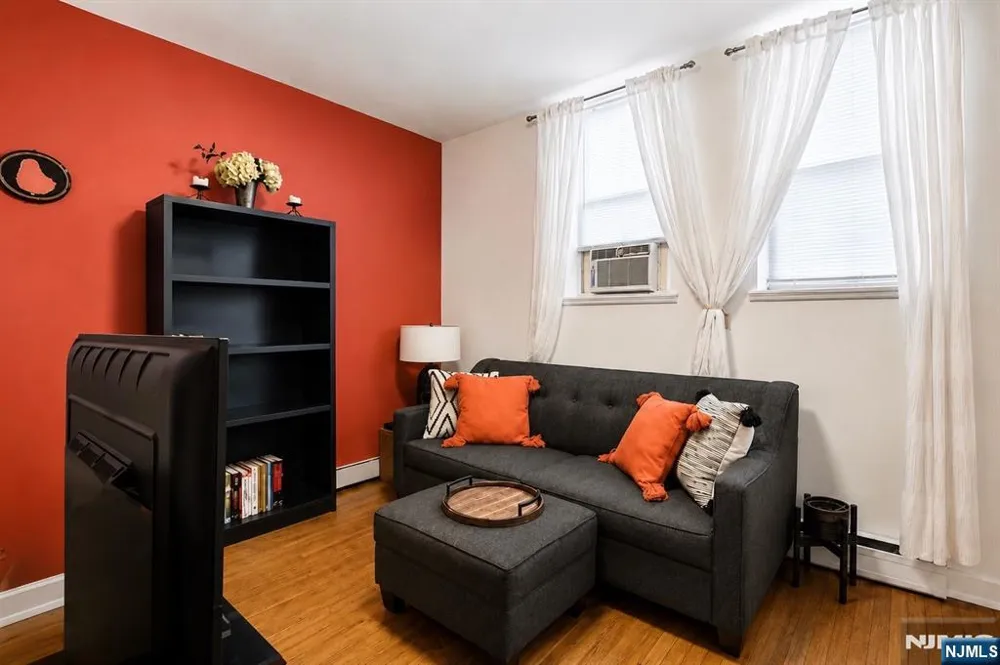 111 Mallory Avenue 2 Jersey City, NJ 07304