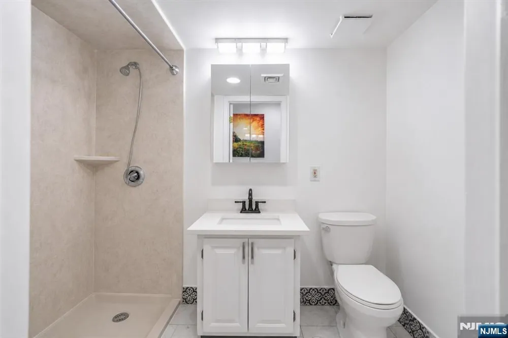 15 Boulder Run Road 148 Paterson, NJ 07501