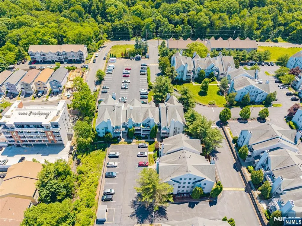 15 Boulder Run Road 148 Paterson, NJ 07501