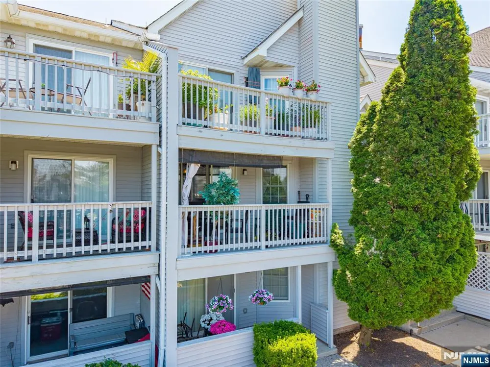 15 Boulder Run Road 148 Paterson, NJ 07501