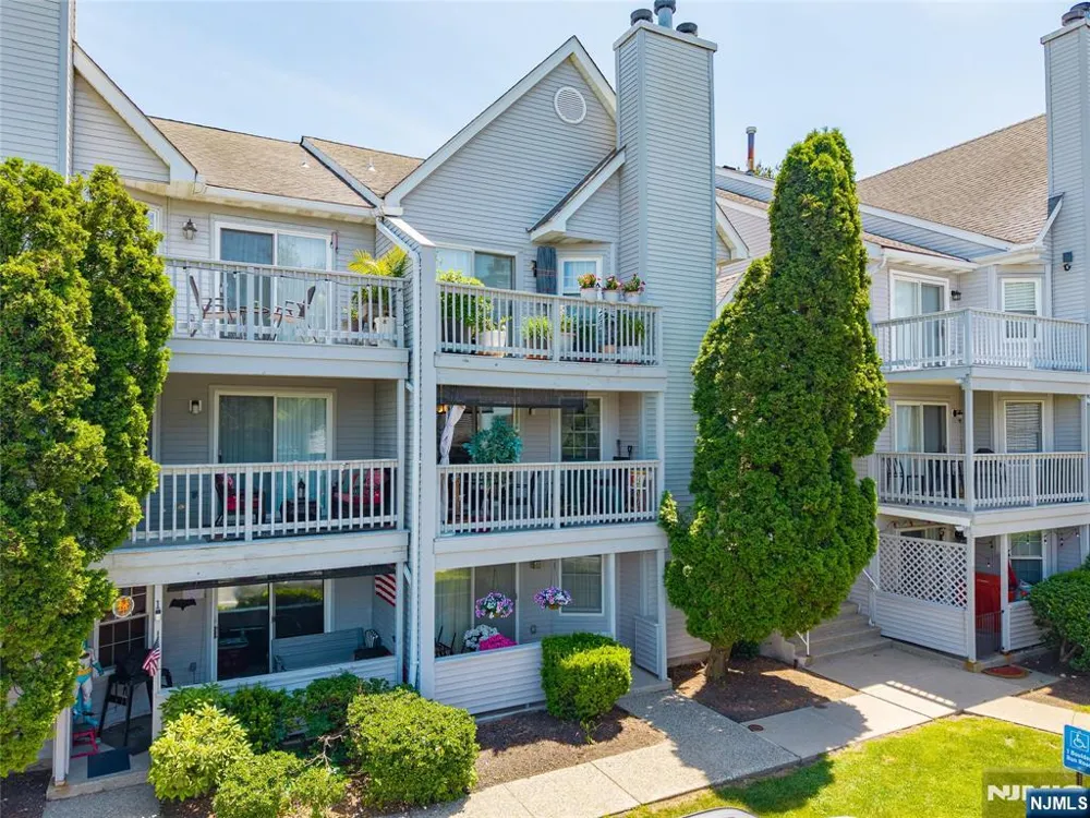 15 Boulder Run Road 148 Paterson, NJ 07501