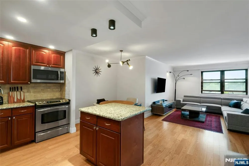 7855 Boulevard East 5K North Bergen, NJ 07047
