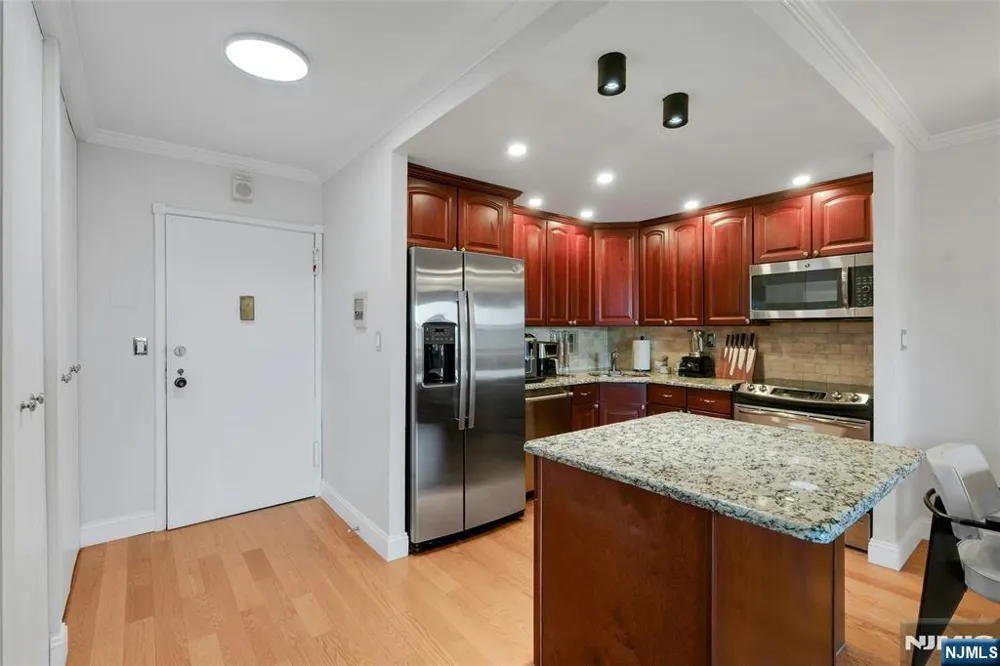 7855 Boulevard East 5K North Bergen, NJ 07047