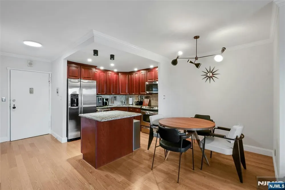 7855 Boulevard East 5K North Bergen, NJ 07047