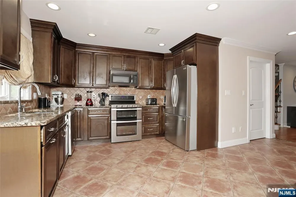 310 6th Street A Fairview, NJ 07022