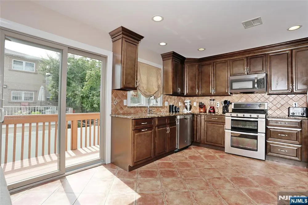 310 6th Street A Fairview, NJ 07022