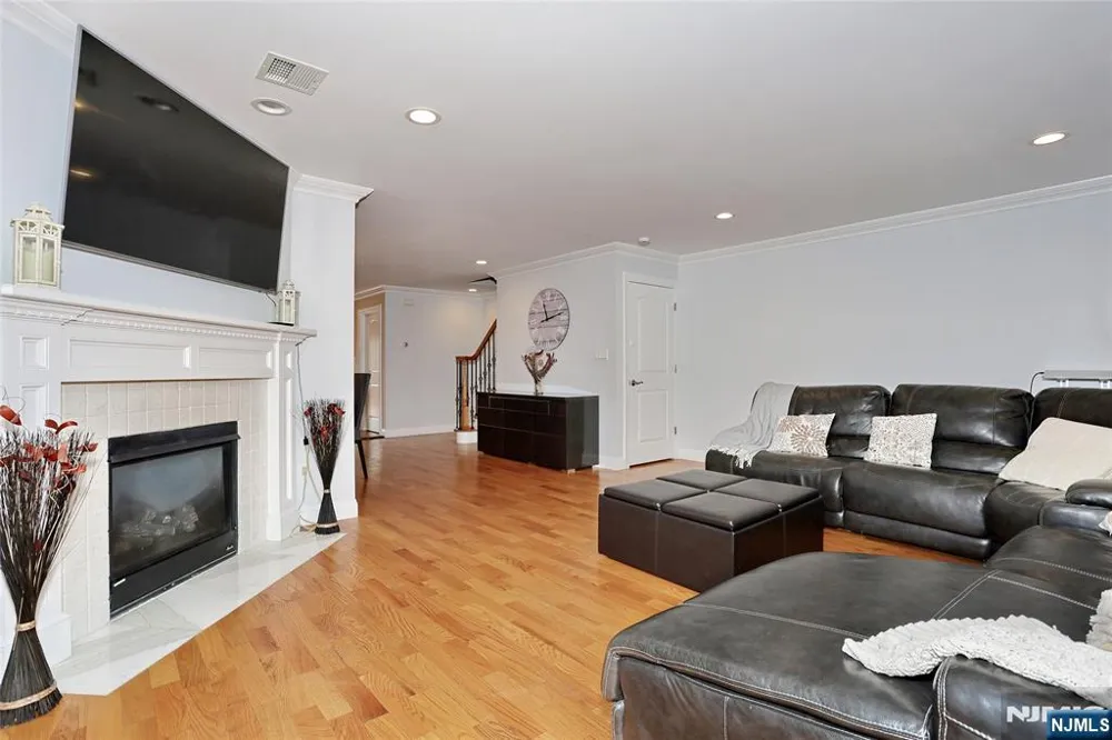 310 6th Street A Fairview, NJ 07022