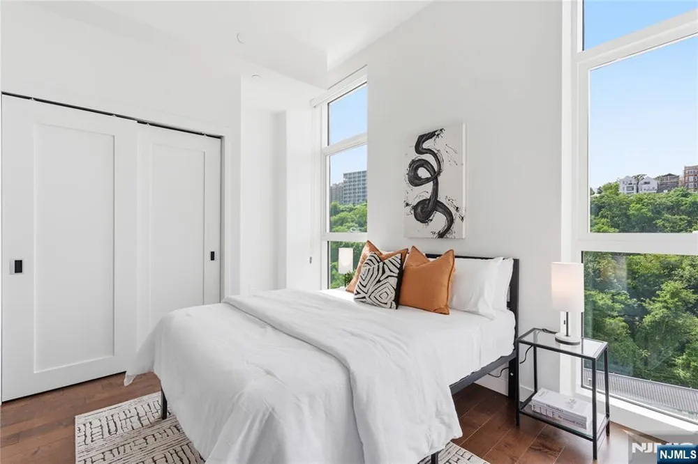 800 Ave At Port Imperial Boulevard 1010 Weehawken, NJ 07086